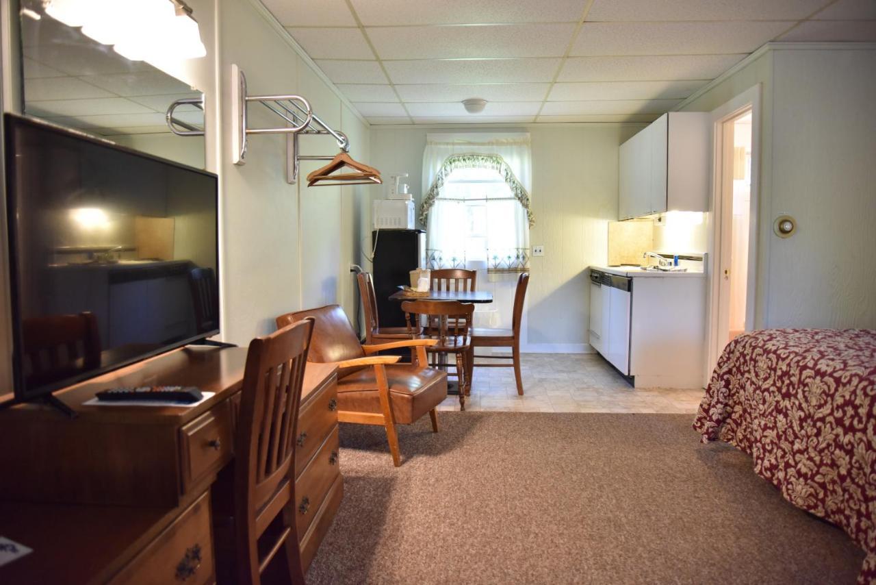 בר הרבור Acadia Pines Motel מראה חיצוני תמונה
