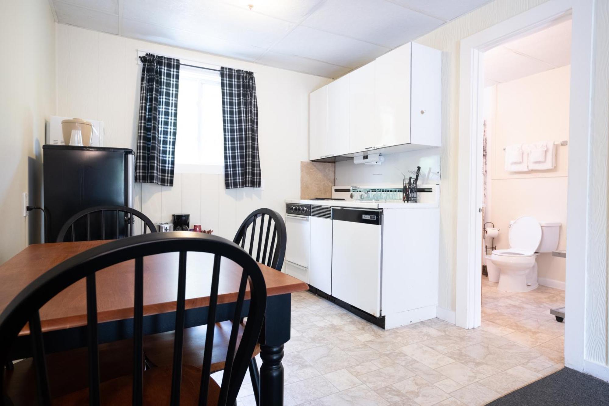 בר הרבור Acadia Pines Motel מראה חיצוני תמונה